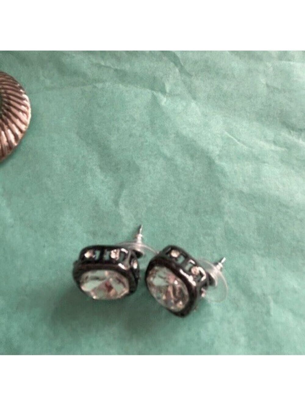3 pairs of silver tone earrings and a delicate silver chain - Picture 3 of 8